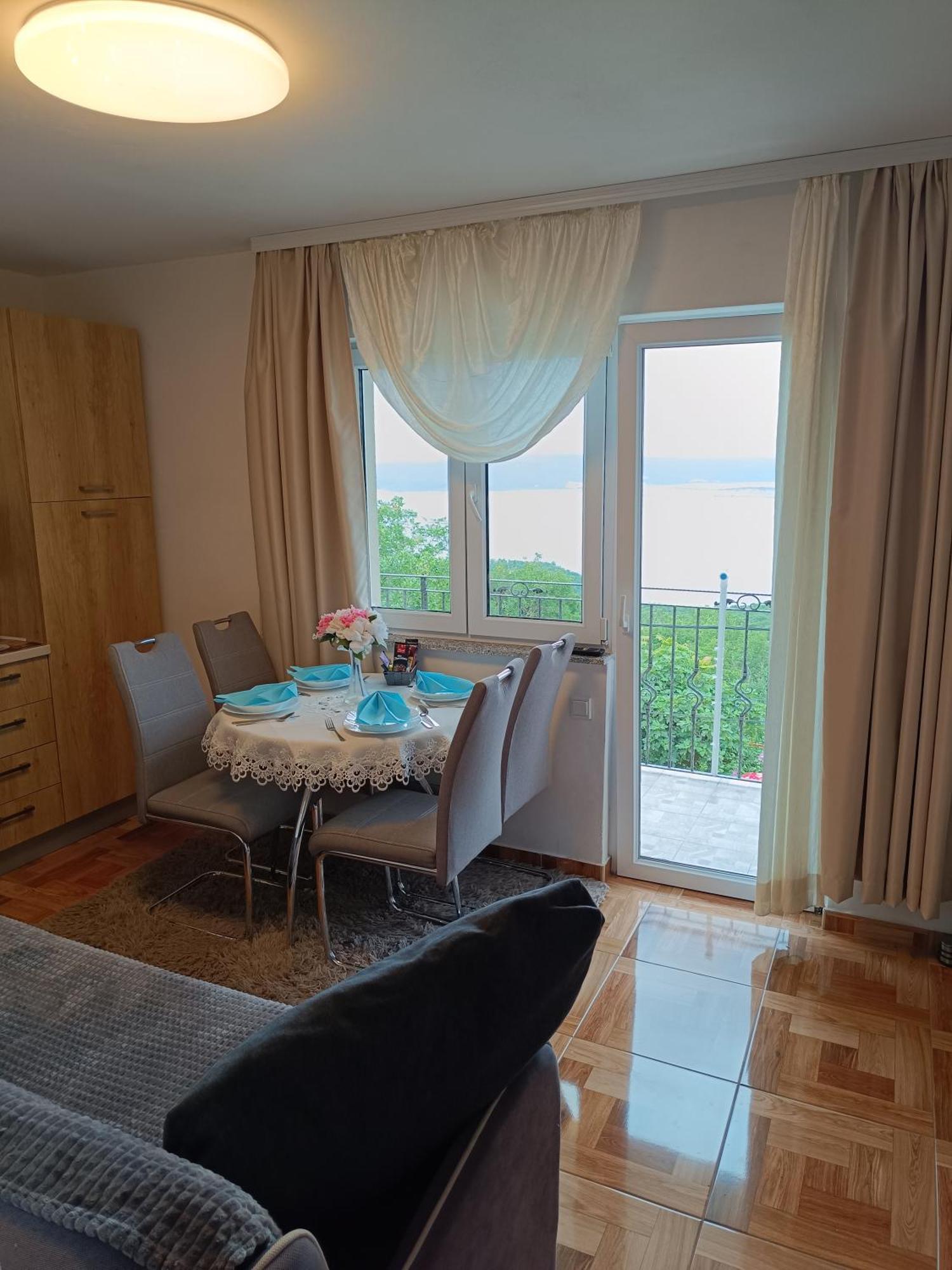 App Tony Apartment Dramalj Luaran gambar